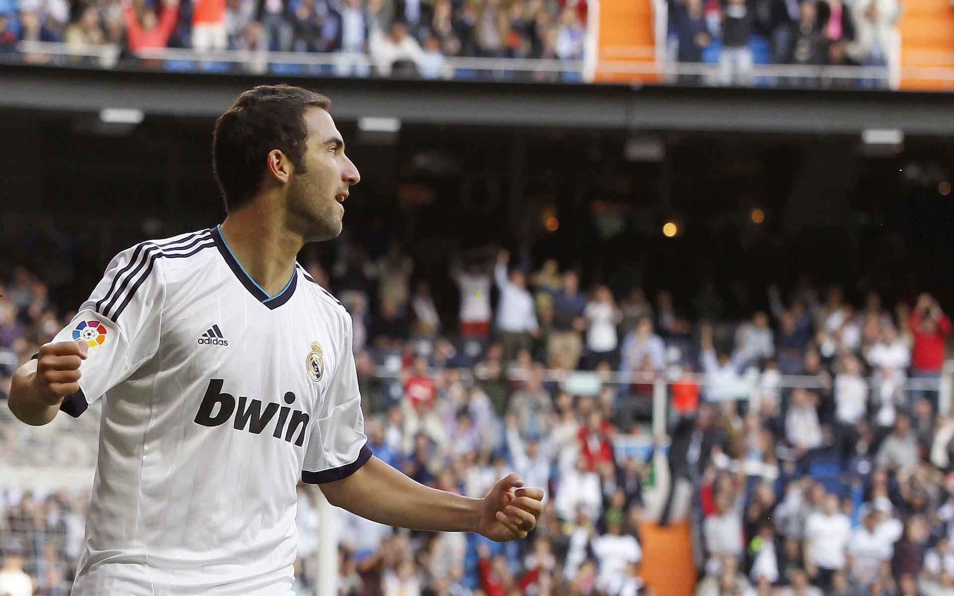 欧冠巅峰对决,凯恩五球领跑射手榜,阿森纳零封神话面临终极考验